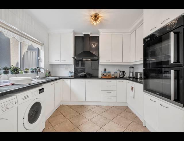 4 BEDROOM HOUSE FOR SALE IN HYDE PARK
